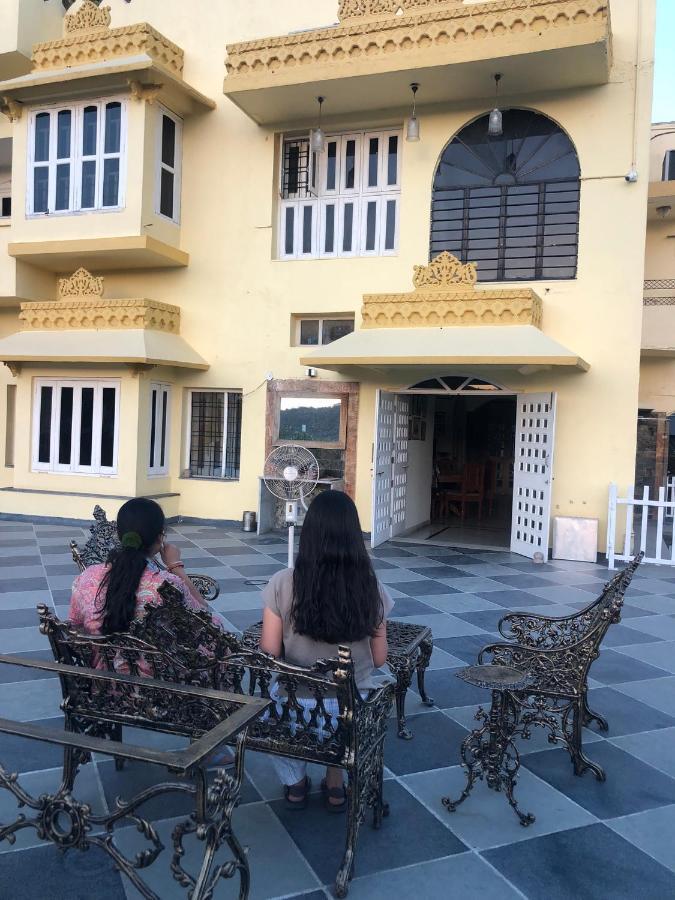 Jai Villa Homestay Udajpur Zewnętrze zdjęcie
