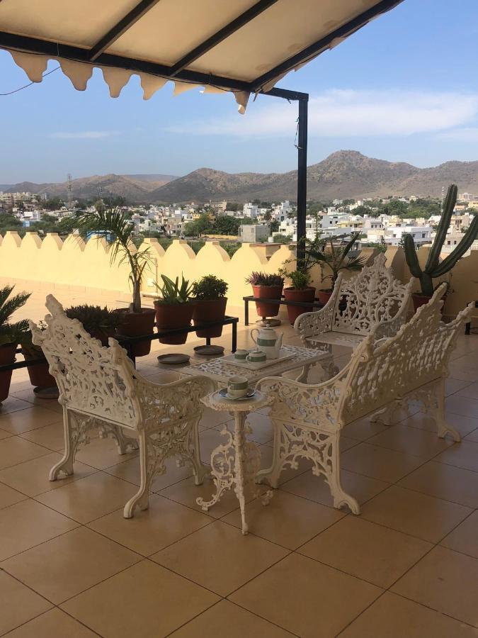 Jai Villa Homestay Udajpur Zewnętrze zdjęcie